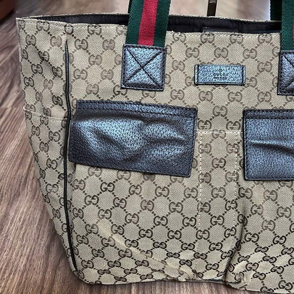 A202 - ๐ฏ% authentic Gucci shoulder bag - Picture 5 of 16